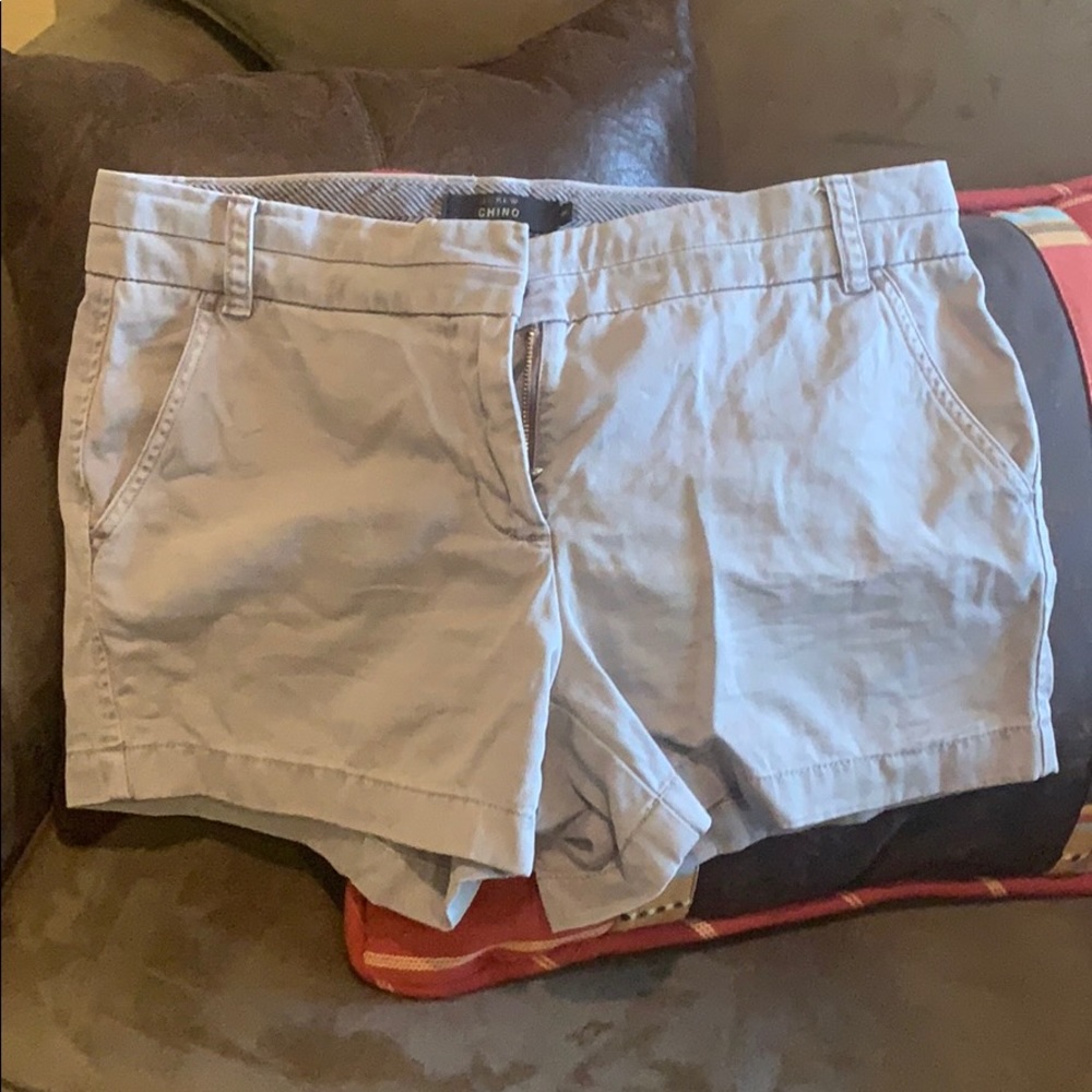 Gray shorts